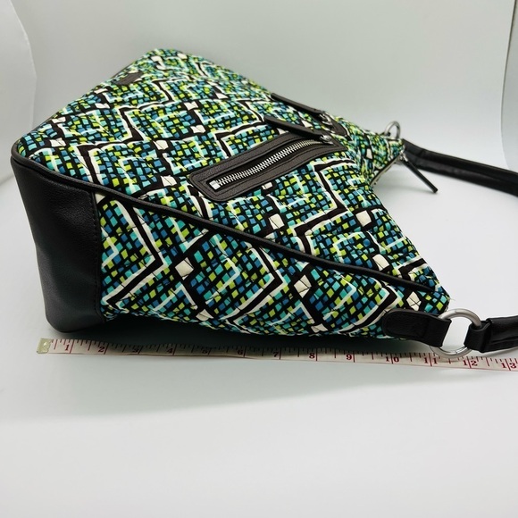VERA BRADLEY WOMENS VIVIAN HOBO BAG IN RAINFOREST COLORS NWT - Picture 10 of 16